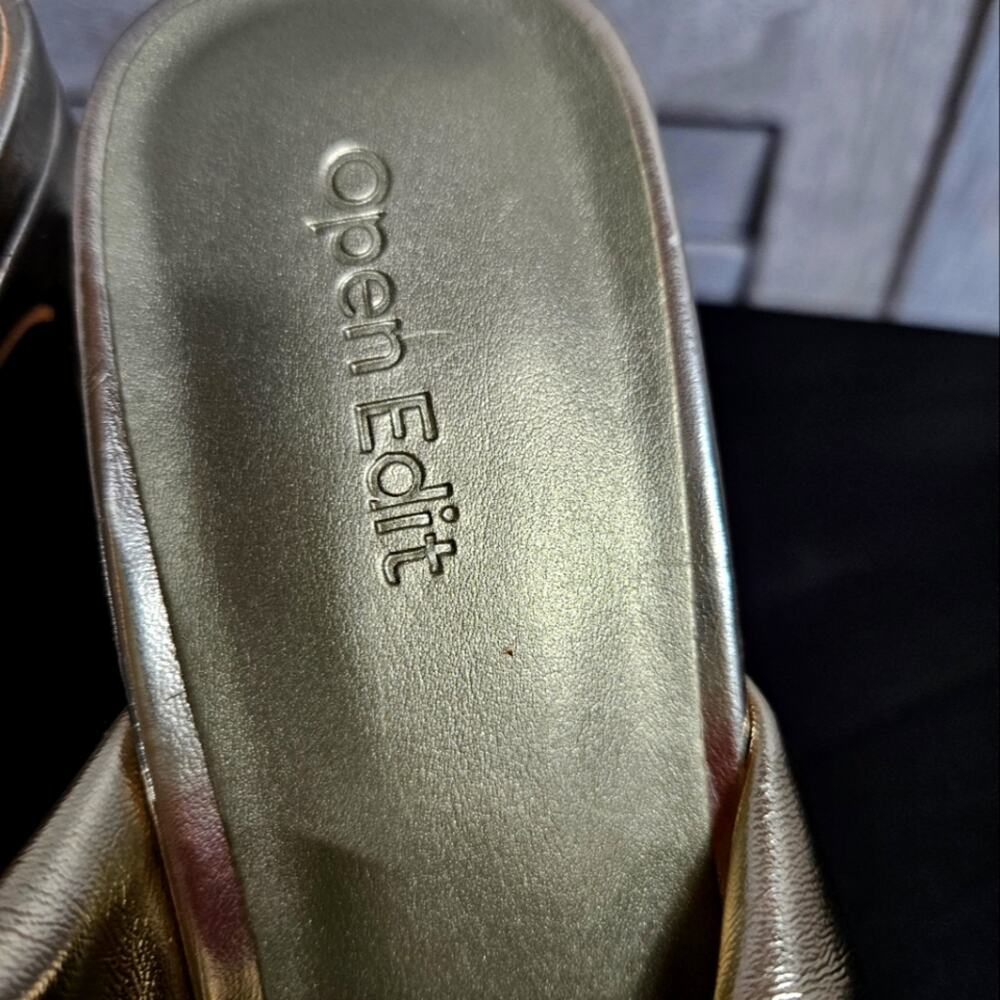 Open Edit Saydee Gold Mellatic Slip On Sandal Size 6 - Picture 4 of 9